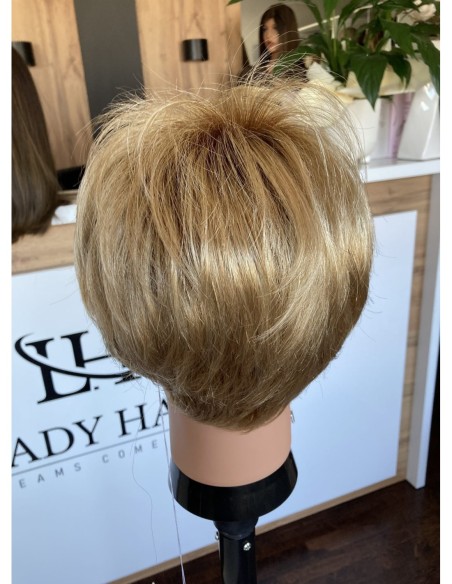 Holly Frosted Vanilla-Peruka z włosów syntetycznych NAH