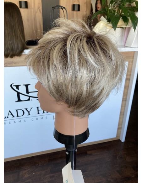 Holly Frosty Cream-Peruka z włosów syntetycznych NAH