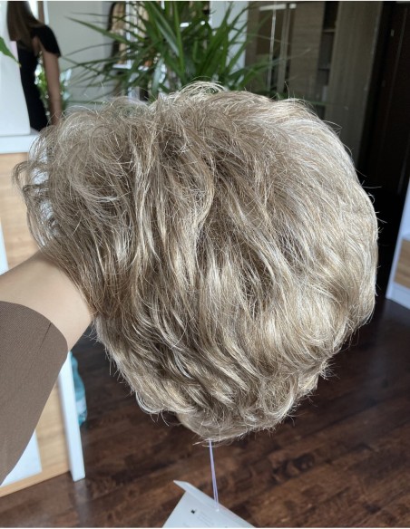 Paula  18/101-Peruka z włosów syntetycznych NAH