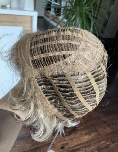 Paula  18/101-Peruka z włosów syntetycznych NAH