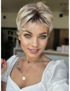 Paula   Frosty Cream-Peruka z włosów syntetycznych NAH