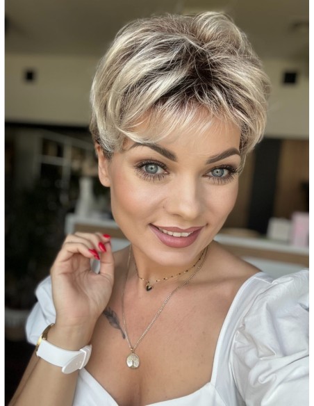 Paula   Frosty Cream-Peruka z włosów syntetycznych NAH