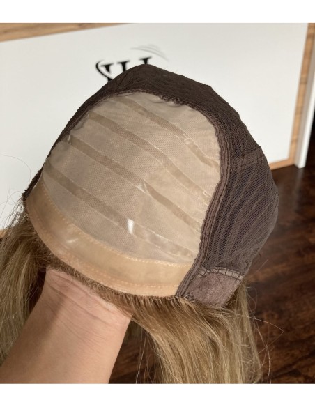 "MEGAN 608 "40-45 PERUKA Z WŁOSÓW NATURALNYCH  Z GRZYWKĄ