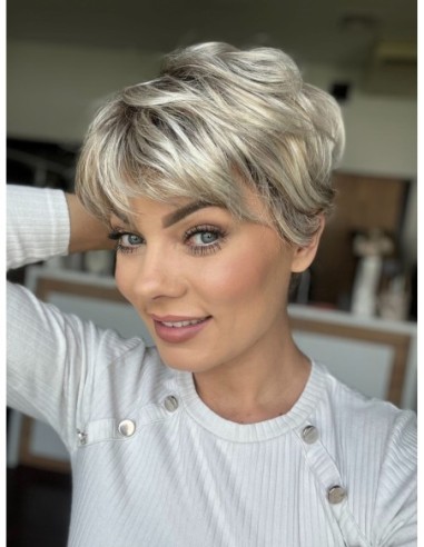 Camila Frosty Cream-Peruka z włosów syntetycznych NAH