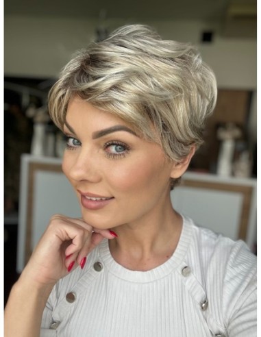 Camila Frosty Cream-Peruka z włosów syntetycznych NAH