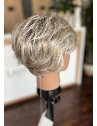 Camila Frosty Cream-Peruka z włosów syntetycznych NAH