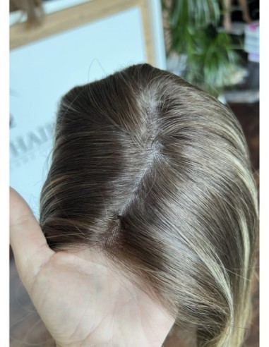 BAJA 40 CM- Peruka z włosów naturalnych  z grzywką  "S" PREMIUM -Mikroskóra