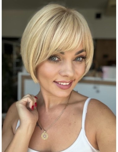 Idalia LRll-Krótka peruka z włosów naturalnych  S/M z grzywką