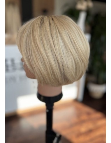 Idalia LRll-Krótka peruka z włosów naturalnych  S/M z grzywką