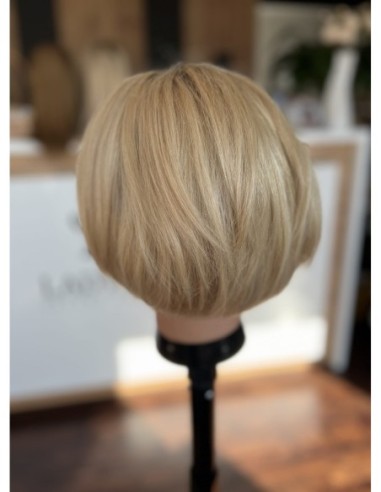 Idalia LRll-Krótka peruka z włosów naturalnych  S/M z grzywką