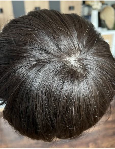 Mona-Brązowa krótka peruka z włosów naturalnych  XS