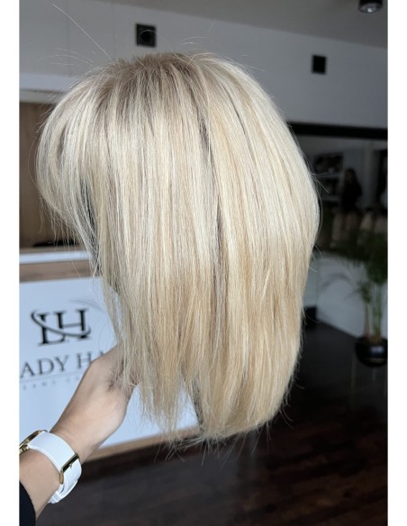 Idalia LRll-Krótka peruka z włosów naturalnych  S/M z grzywką