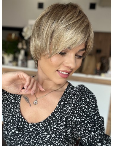 Amber  Shaded Blond-Peruka z włosów syntetycznych NAH