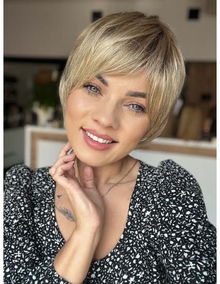 Amber  Shaded Blond-Peruka z włosów syntetycznych NAH