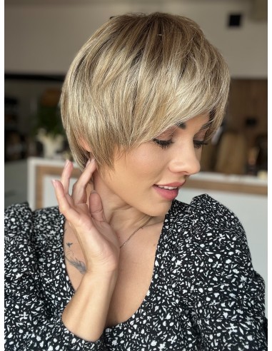 Amber  Shaded Blond-Peruka z włosów syntetycznych NAH