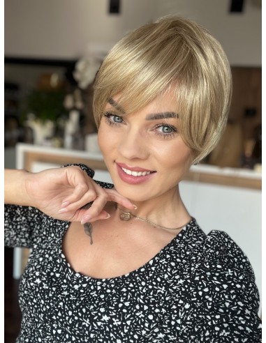 Amber  Spring Honey-Peruka z włosów syntetycznych NAH