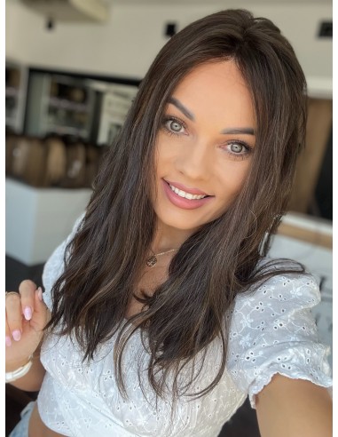 "SIA 45" PERUKA Z WŁOSÓW NATURALNYCH FALOWANYCH "M"