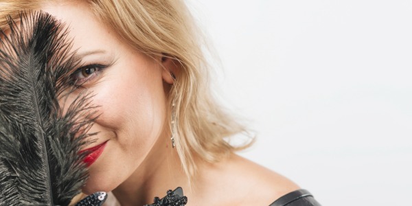 Czy noszenie peruki to wstyd?